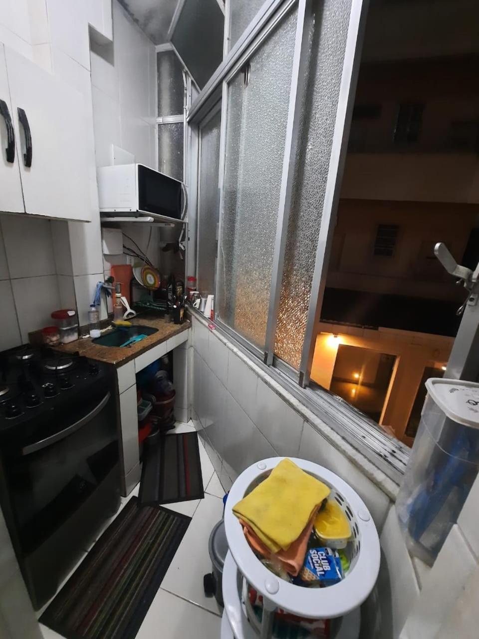 Apartamento Apto Uma Quadra Da Praia, Leme Zona Sul Rj Río de Janeiro