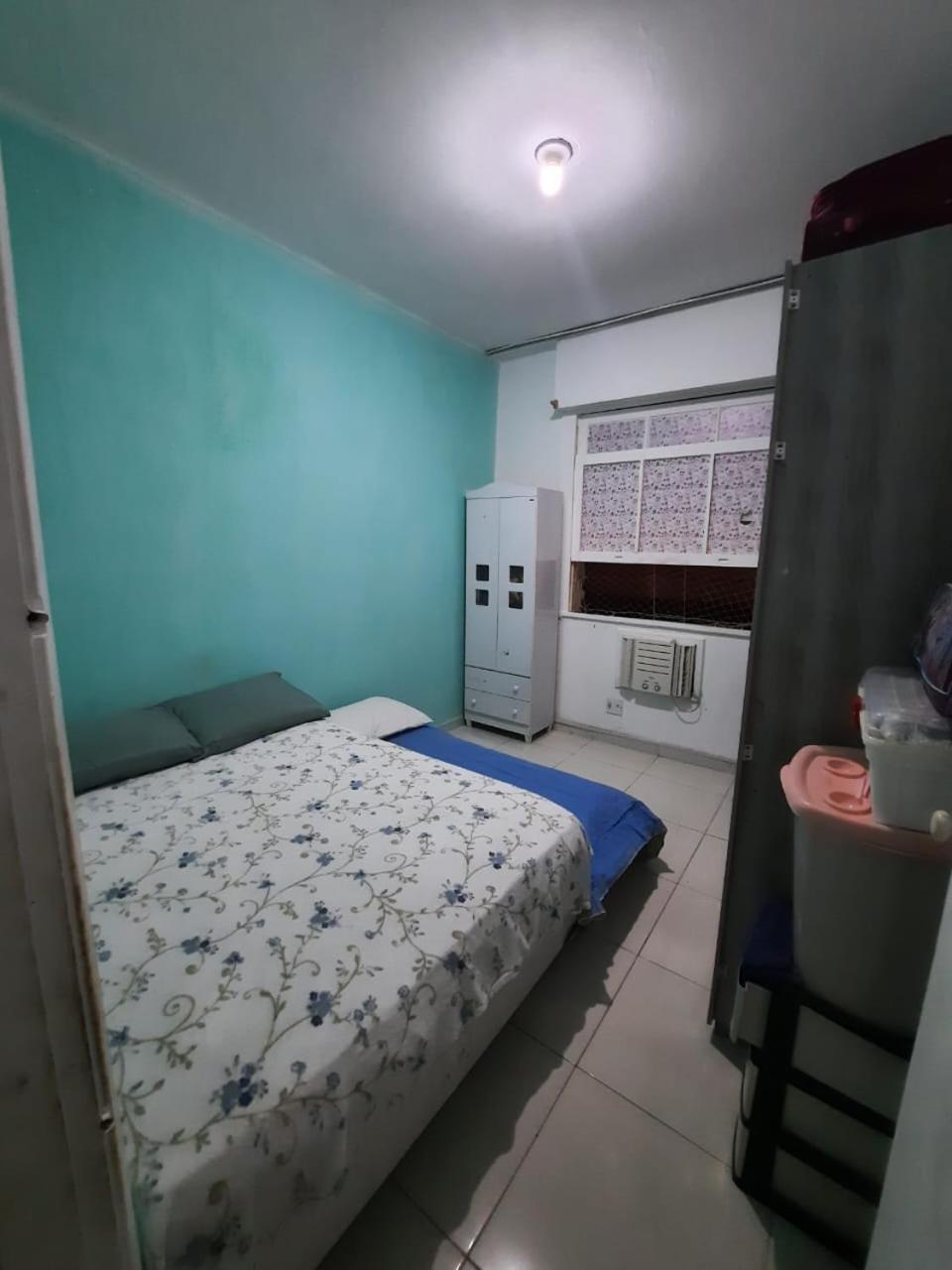 Apartamento Apto Uma Quadra Da Praia, Leme Zona Sul Rj *