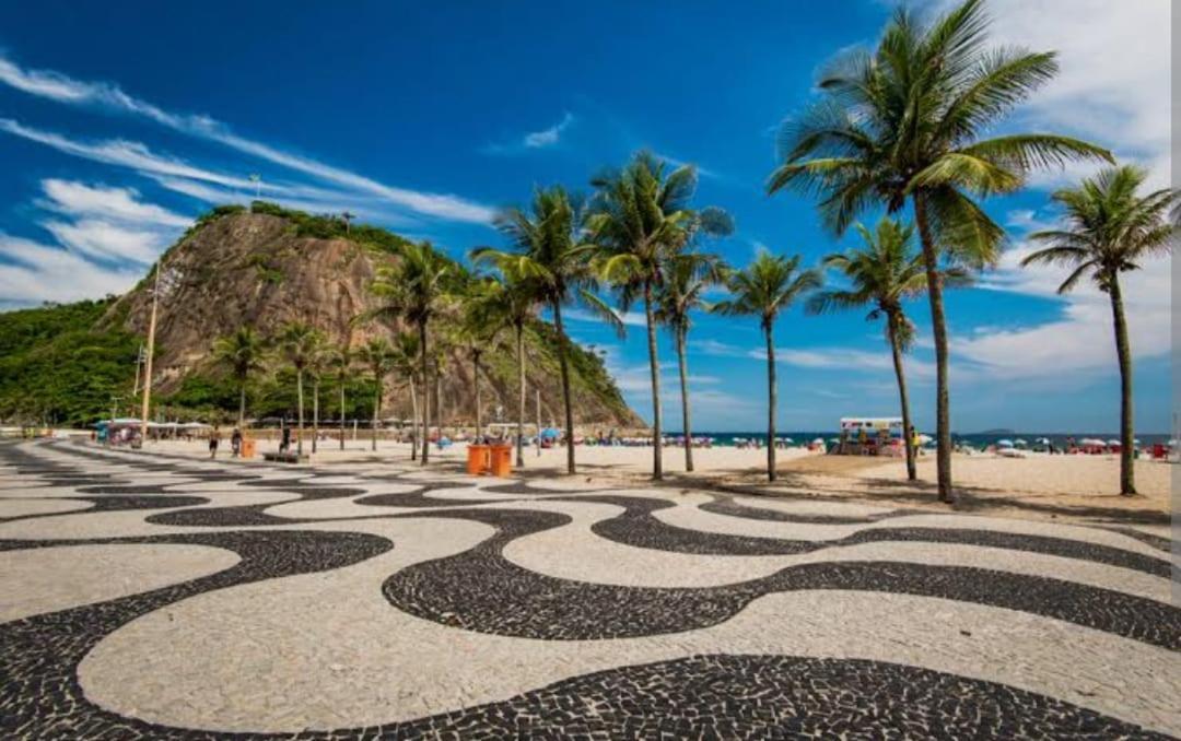 Apartamento Apto Uma Quadra Da Praia, Leme Zona Sul Rj Rio de Janeiro